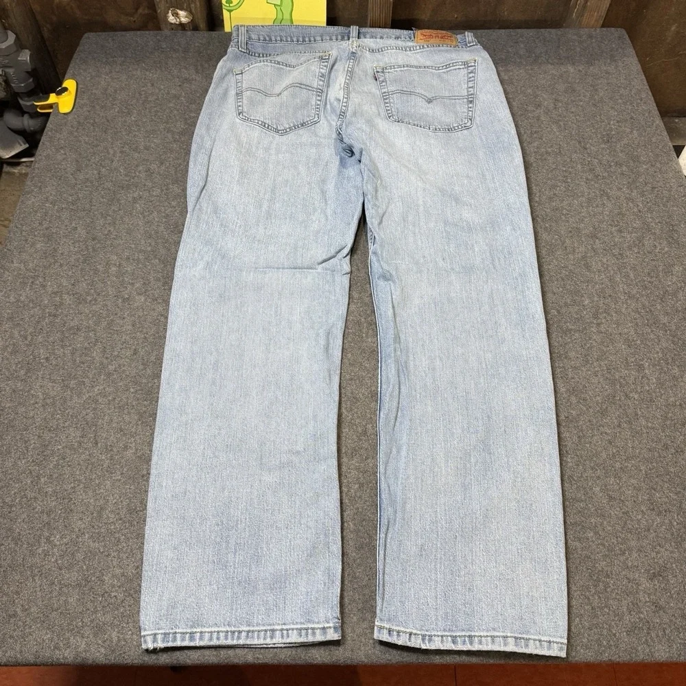 Levis levi 559